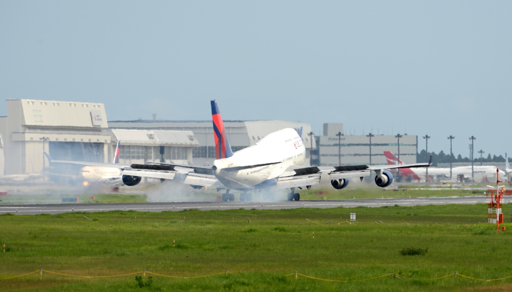 着陸（1-4）DELTA 747-400 　
