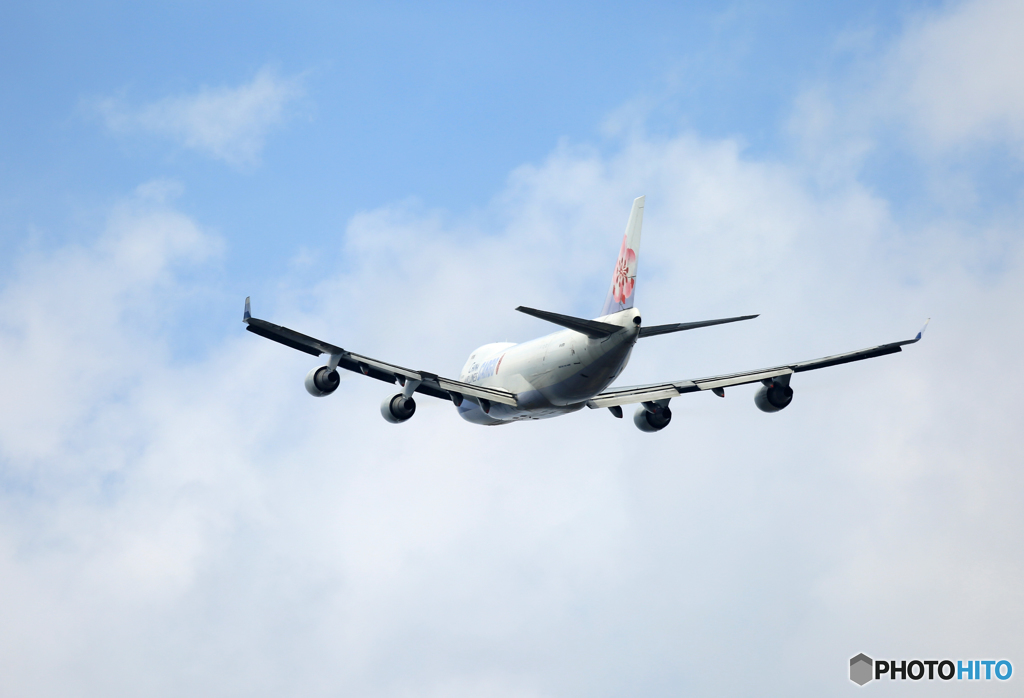 「良い空～」 CHINA 747-400 B-18701離陸
