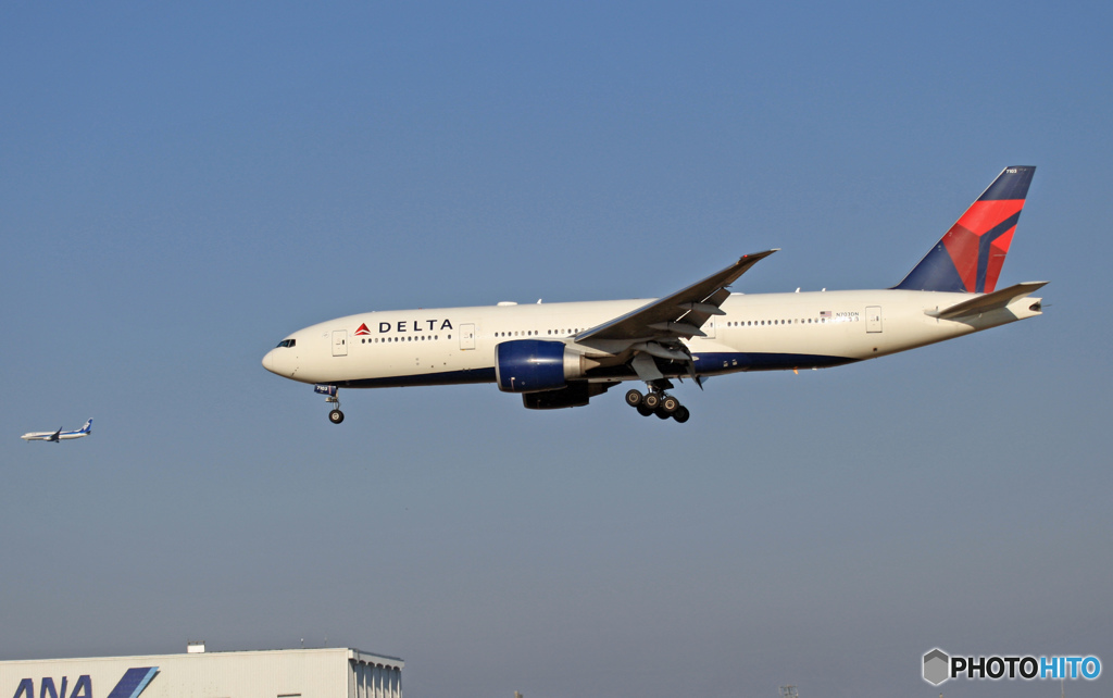 Delta 777-232 N703DN 到着 