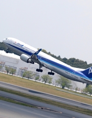 飛び立ち（73）ANA 767-300ER