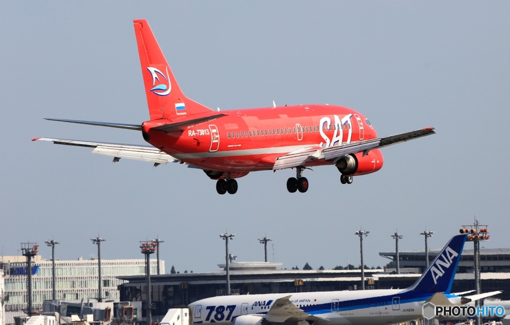 Auroraオーロラ航空SAT B737-5L9 到着　 