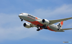 離陸 Jetstar 787-8 VH-VKE