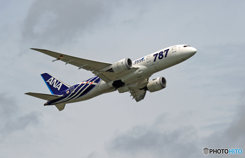 飛び立ち ANA 787-8 JA802A