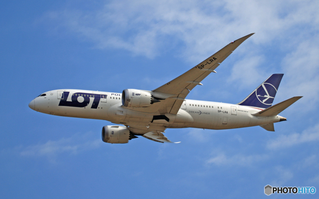 LOTポーランド航空 B787-8 SP-LRA Takeoff