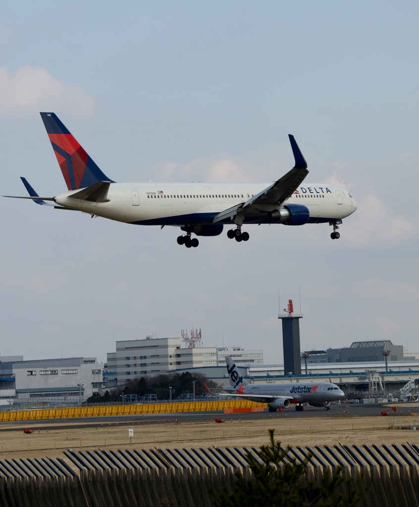 DELTA 767-300 着陸