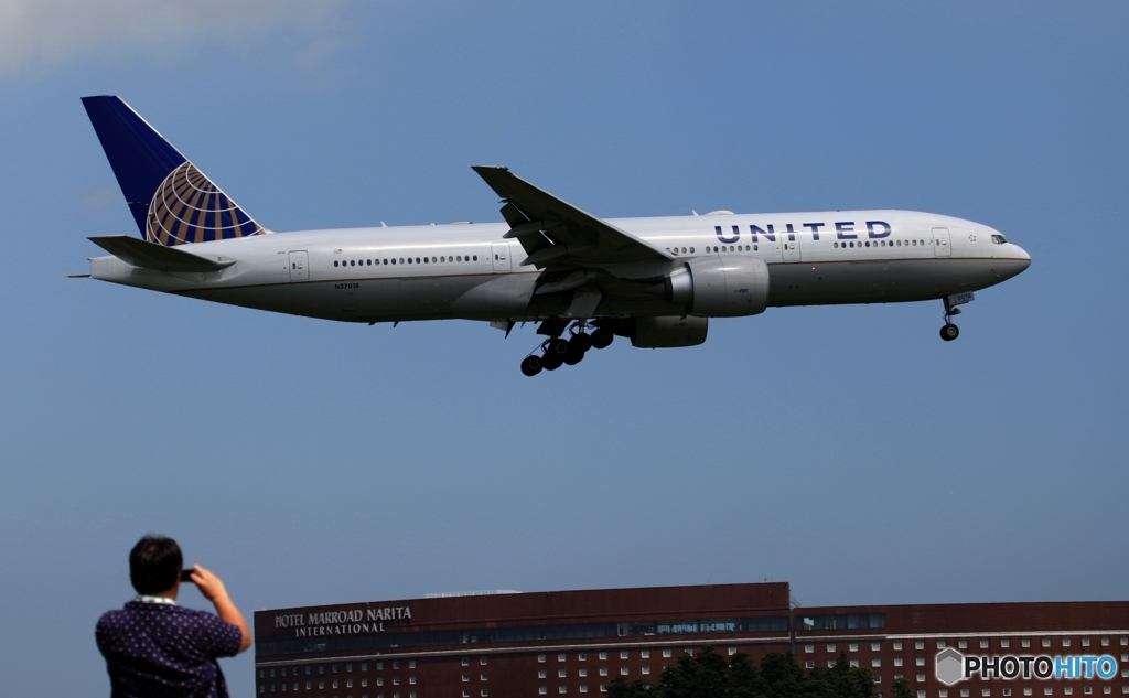 UNITED 777-224 到着　