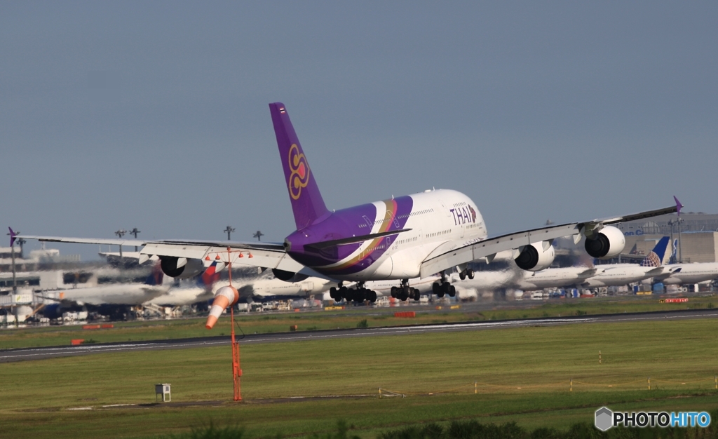 到着　Thai A380-841