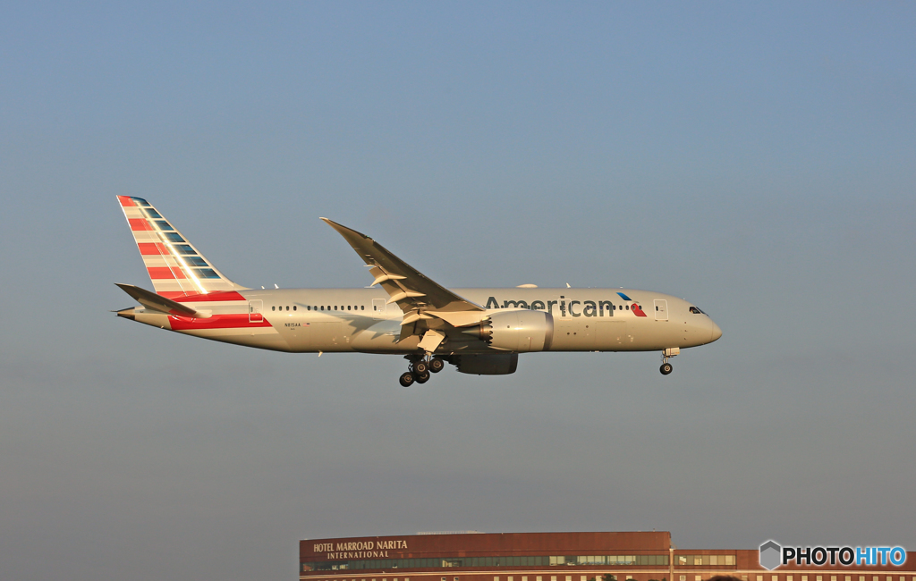 到着 American 787-8 N815AA