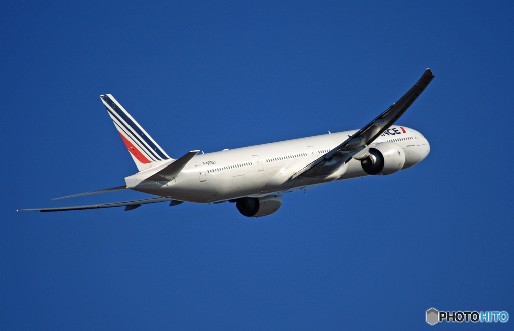 離陸 Air France 777-328 F-GSQU