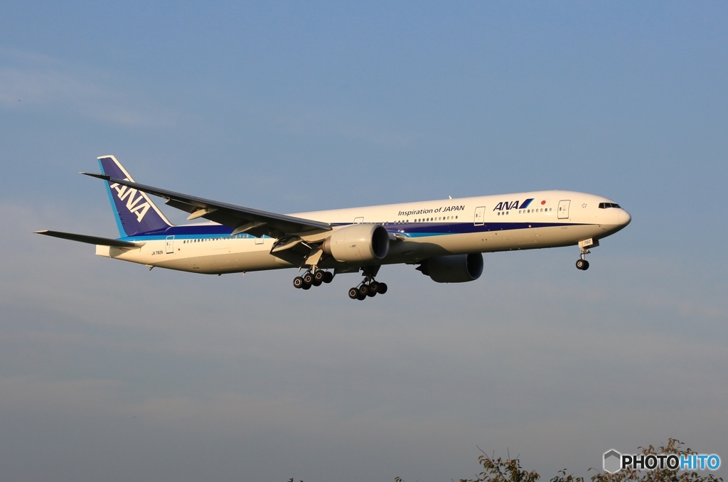 ANA 777-381 到着　