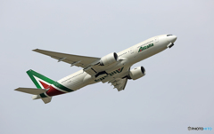 Alitalia 777-243 EI-DBK 飛行 