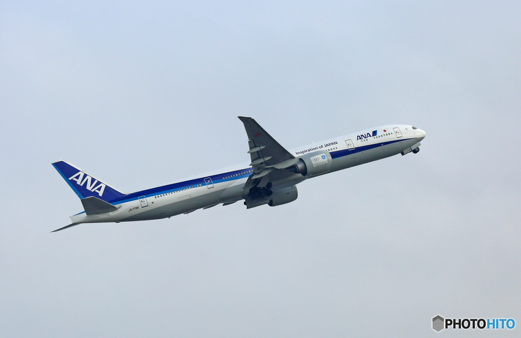 飛び立ち ANA 777-381 JA779A