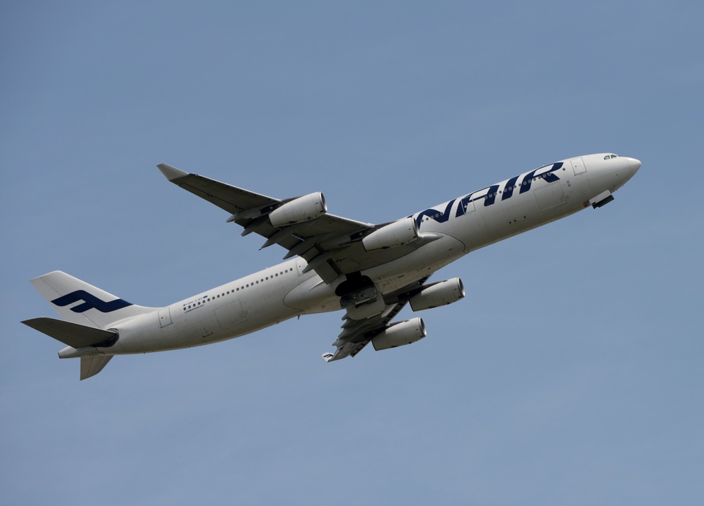 Finnair A340-313