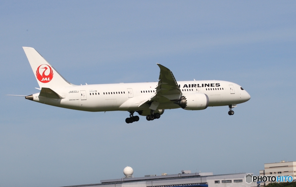 JAL 787-8 着陸　