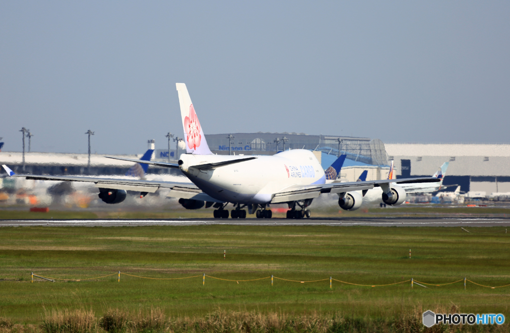 「青色」 China Cargo 747-400F B-18723 出発 