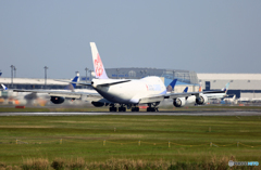 「青色」 China Cargo 747-400F B-18723 出発 