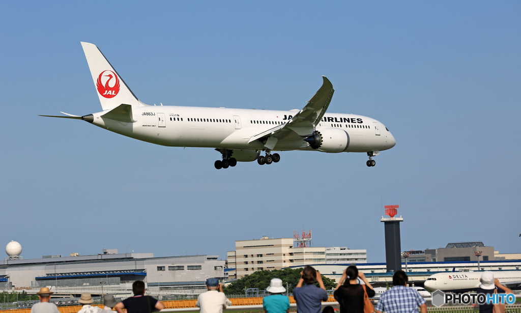 皆んなで ハイ・チーズ?　787-9 JA863J