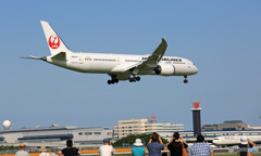 皆んなで ハイ・チーズ?　787-9 JA863J