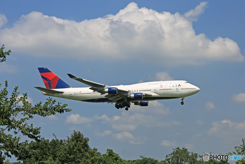 着地前DELTA 747-400 N670US/ジャンボ保存委員会
