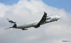 Finnair A340-313 OH-LQE 出発 