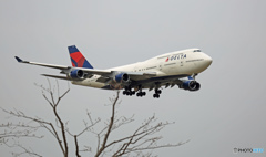 到着 Delta 747-400 N670US