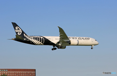 「青い空」が一番　Air NZ' 787-9 ZK-NZH　着陸