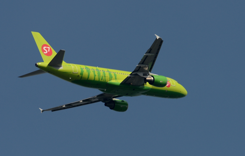 離陸（162）S7 Siberia Airlines A320 