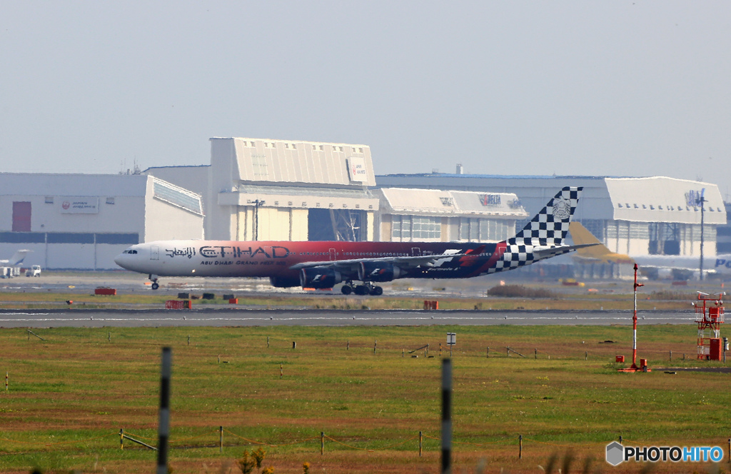 ✈ETIHAD A340-600 F-1ｶﾗｰ A6-EHJ ✈