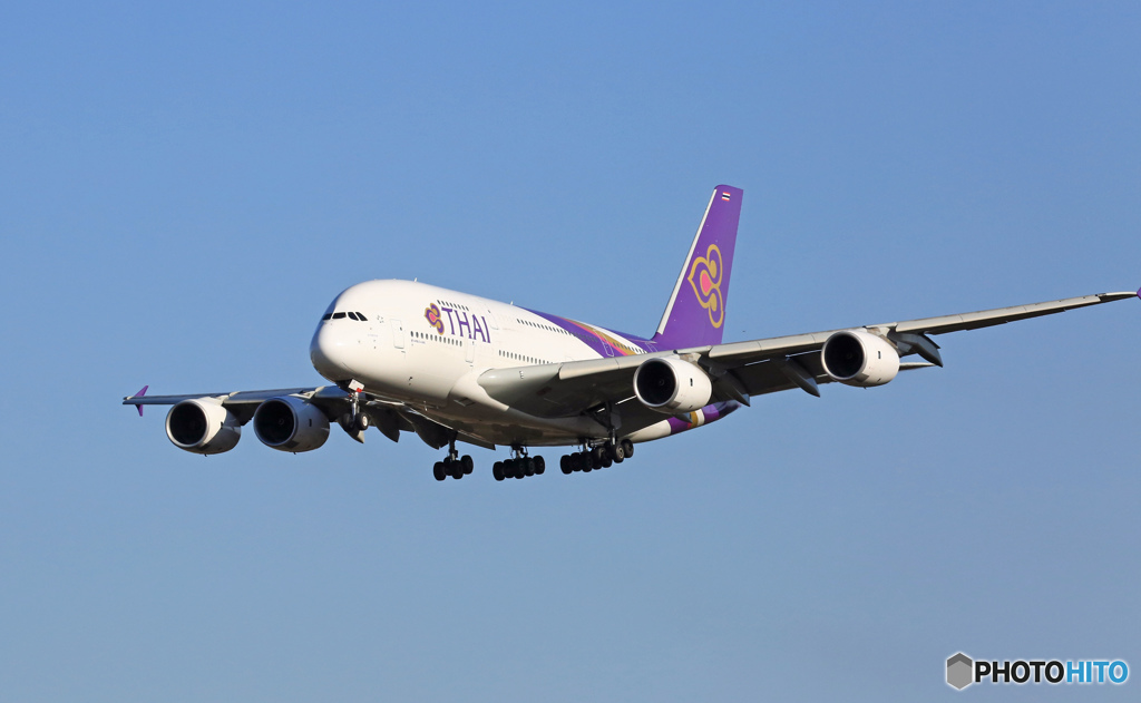 着陸 Thai A380-841 HS-TUE