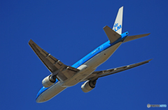 ☀ KLM 777-206 PH-BQA飛び立ち