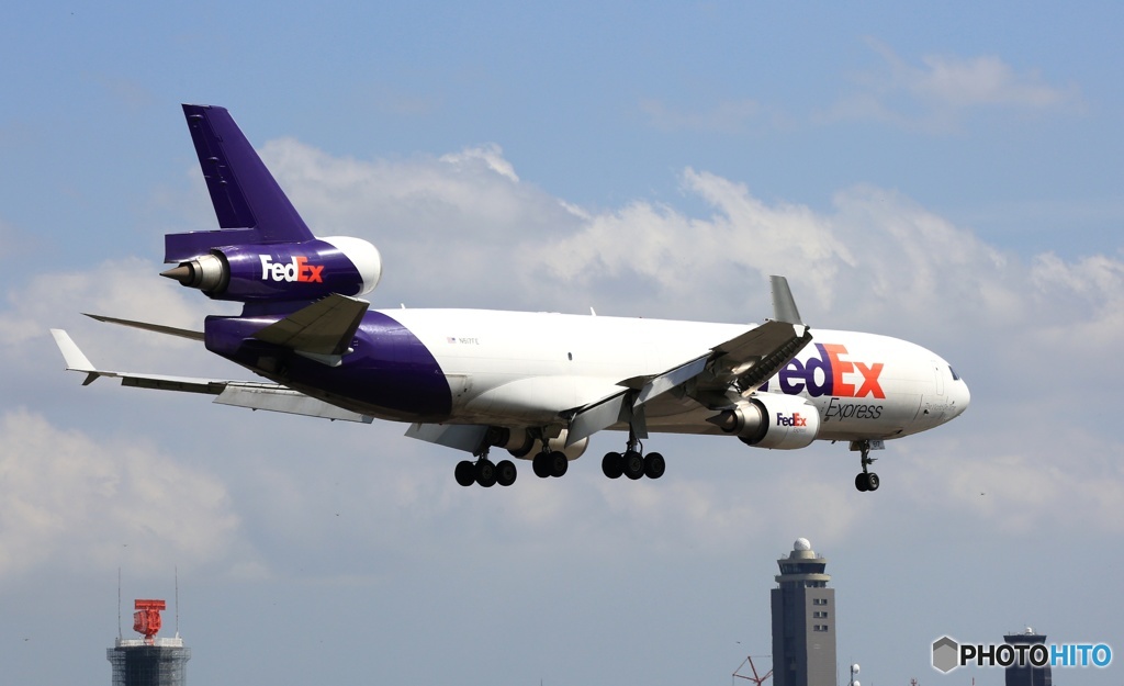 FedEx MD-11 N617FE 到着　
