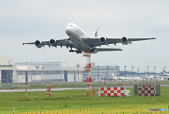 「☁」  ✈ マレーシア航空 A380  ☮飛び立ち