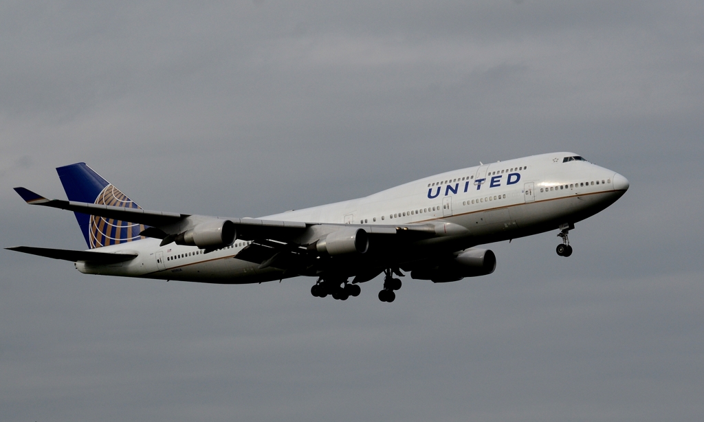 着陸（120） DELTA 747-400 