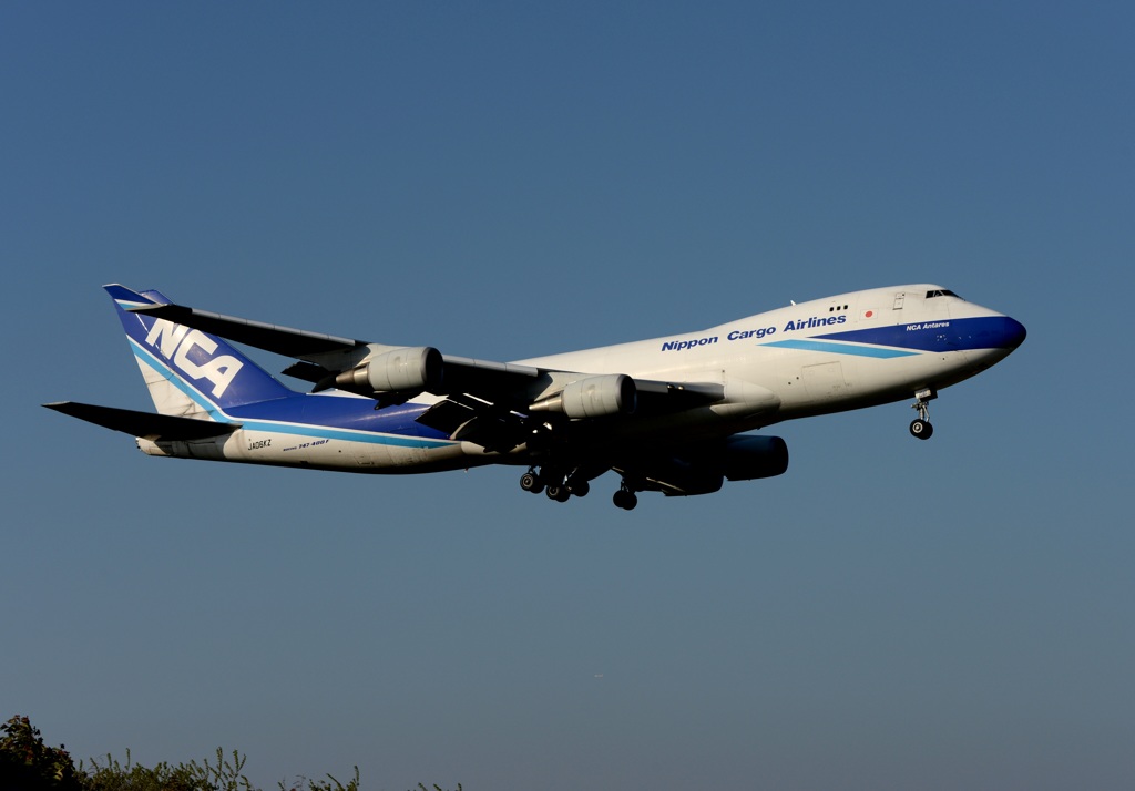 NCA 747-400F 着陸　