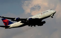 離陸（259）DELTA 747-400 