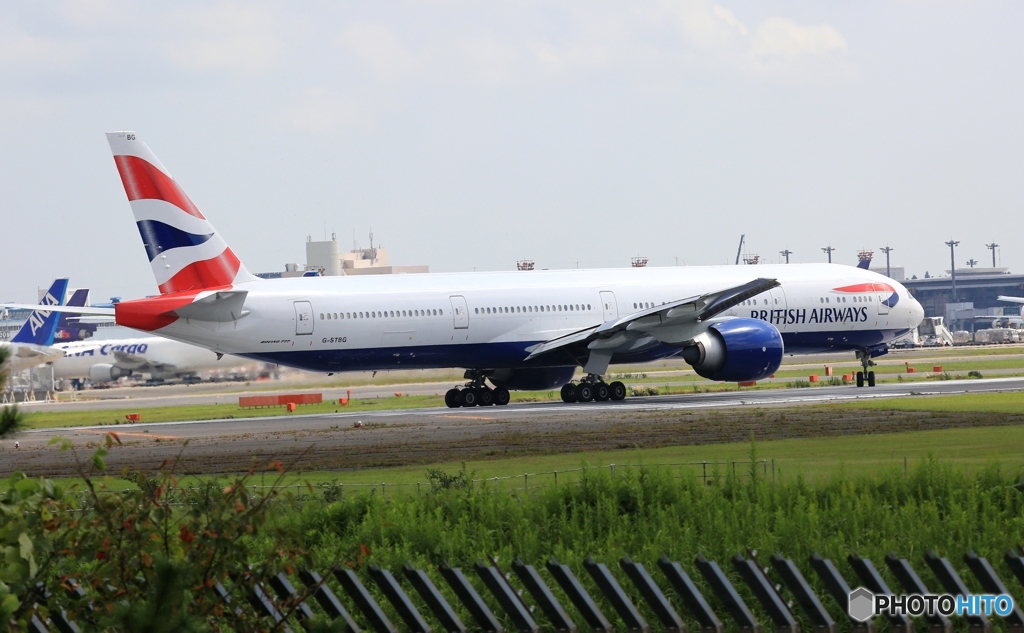 BRITISH 777-336 出発　