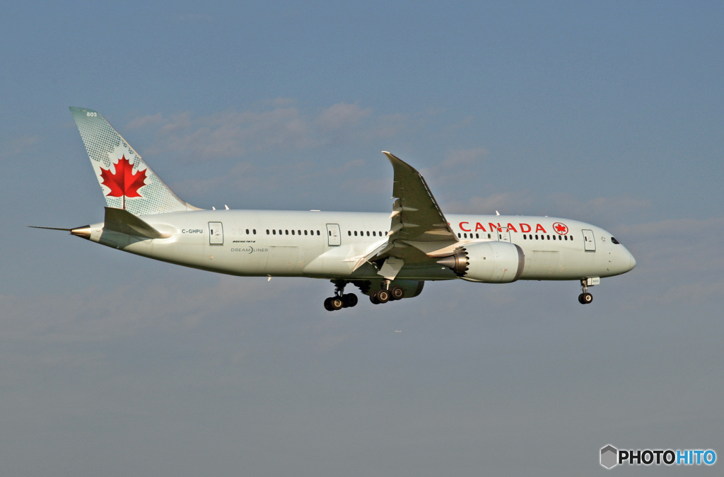 到着　AIR CANADA 787-8 C-GHPU