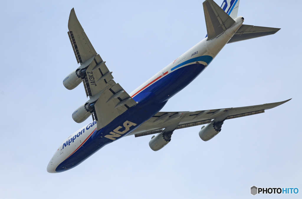 「SKY」 NCA 747-8KZF JA13KZ飛行