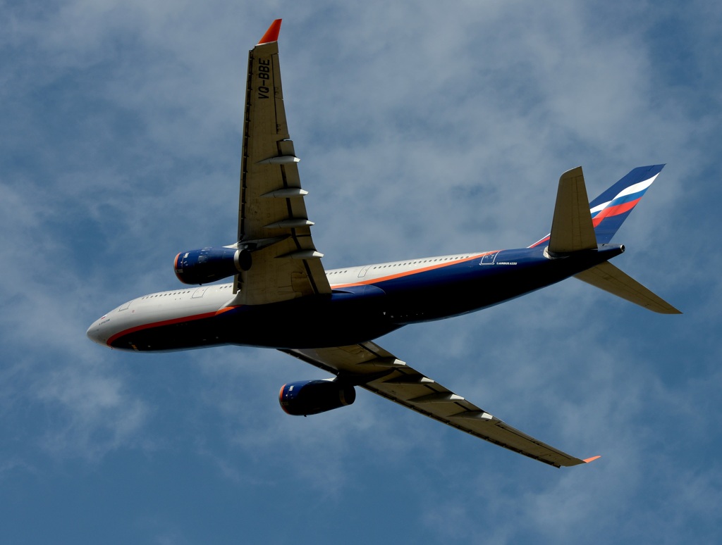 飛行 AEROFLOT A330-243
