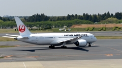 出発（4） JAL 787-8　　