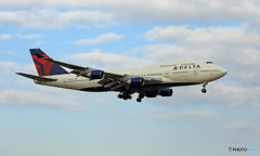 Delta 747-400 N666US 到着 