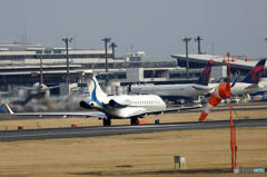 「空色」ウィルミントン・TC Bombardier BD-700 離陸 