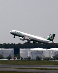 飛び立ち（9）EVR Air A321-200