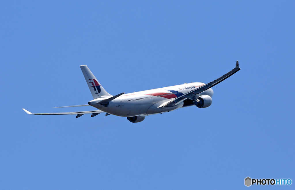 出発 Malaysia A330-323 9M-MTA
