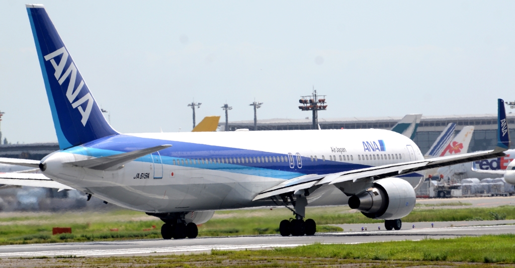 出発（150）ANA 767-300ER 