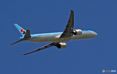 飛び立ち KOREAN 777