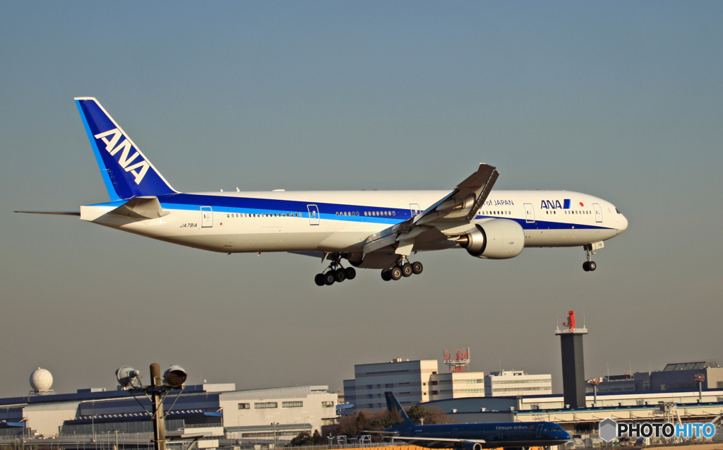 ANA 777-381 JA791A