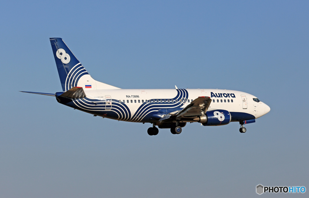 Aurora 737-500 RA-73006 到着　
