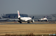 「スカイ」 中国東方A330-343 出発