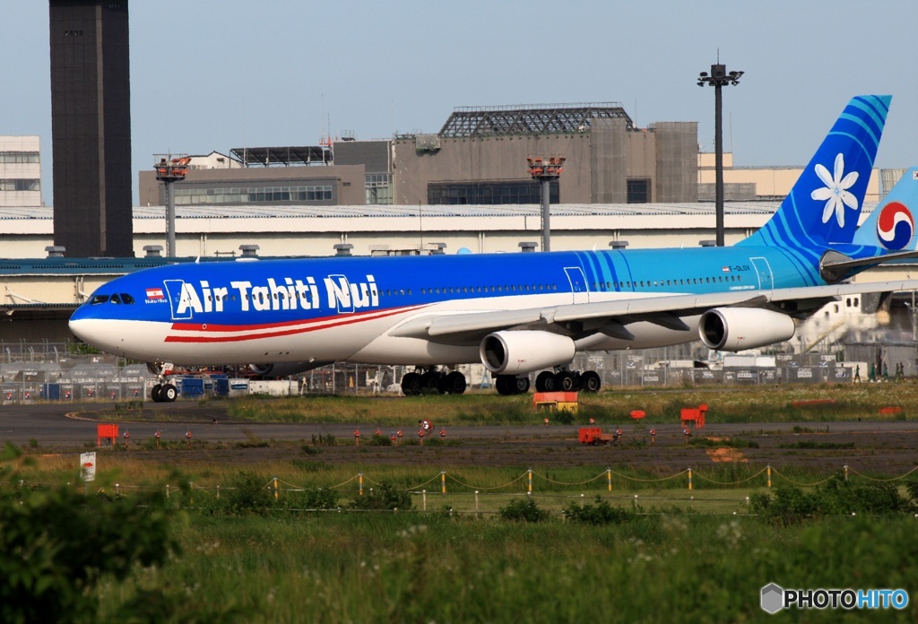 Air Tahiti Nui A340-300 出発　
